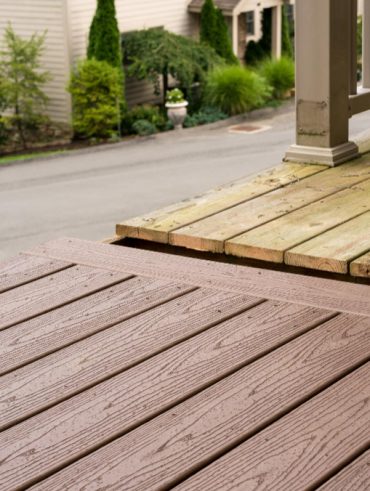 Plan d'une terrasse en bois sur pilotis