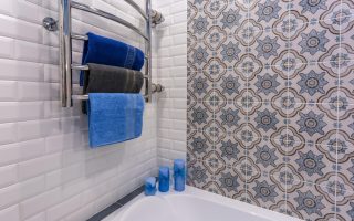 Carrelage et mosaïque pour salle de bain pour un design réussi