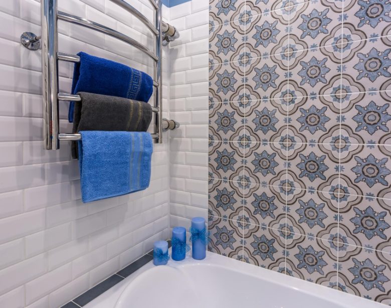 Carrelage et mosaïque pour salle de bain pour un design réussi