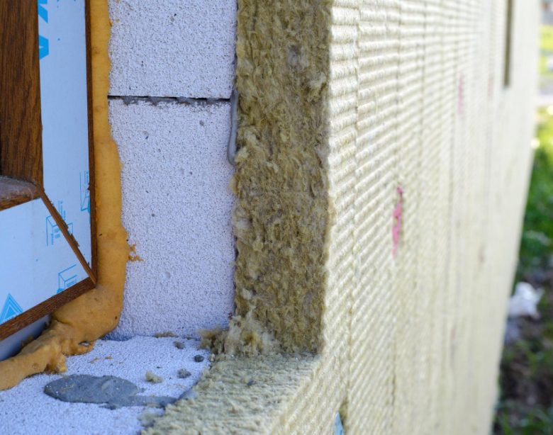 Isolation extérieure de maison ancienne