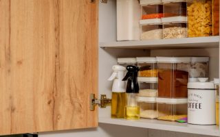 Idées pratiques pour optimiser le rangement dans une petite cuisine