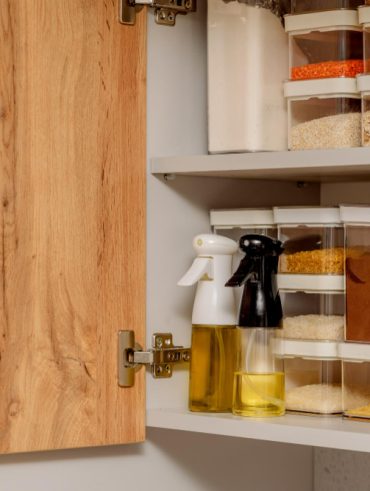 Idées pratiques pour optimiser le rangement dans une petite cuisine