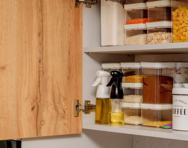 Idées pratiques pour optimiser le rangement dans une petite cuisine