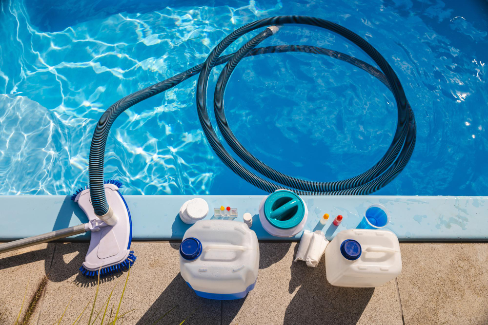 astuces pour traiter l'eau de piscine verte.jpg