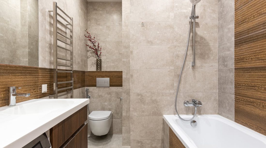 Astuces ingénieuses pour un Plan petite salle d'eau avec WC pour optimiser l'espace